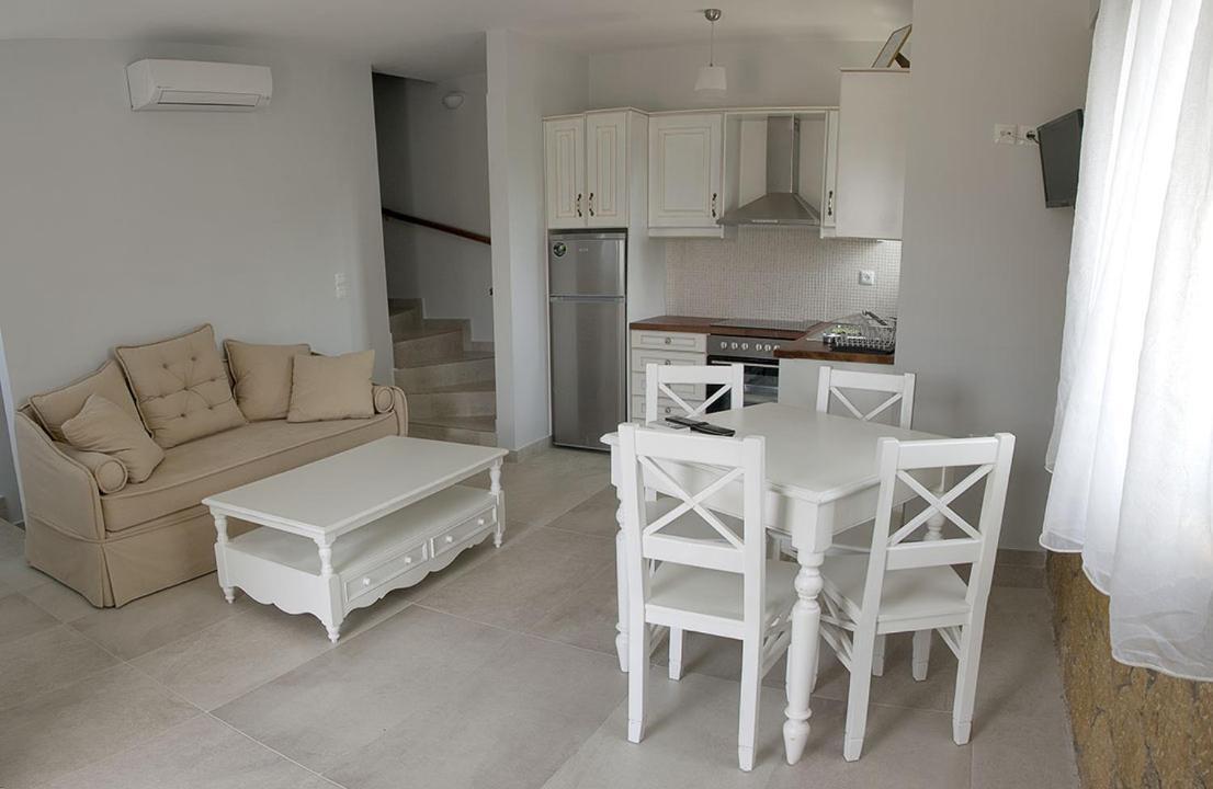 Golden Villas Stoupa Bagian luar foto
